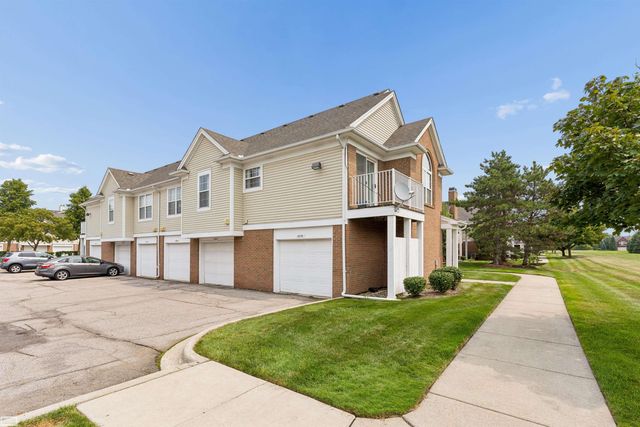 16776 Glenmoor Street, Macomb, MI 48044