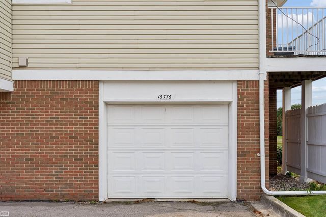 16776 Glenmoor Street, Macomb, MI 48044