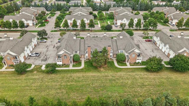 16776 Glenmoor Street, Macomb, MI 48044