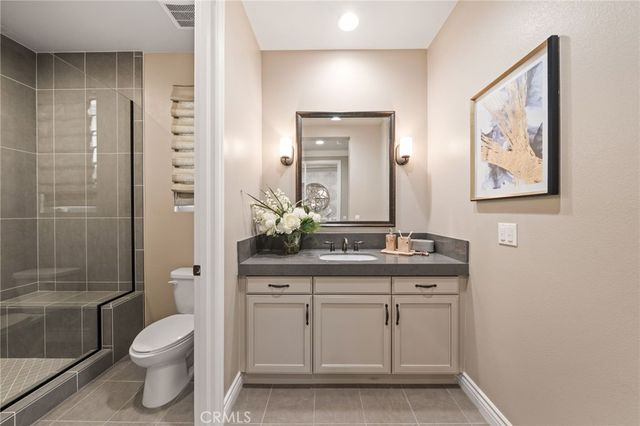 46 Shadybend, Irvine, CA 92602