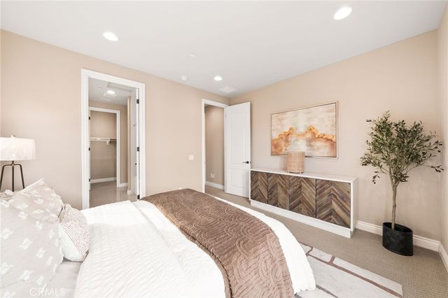 46 Shadybend, Irvine, CA 92602