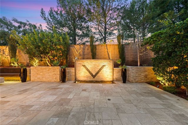 46 Shadybend, Irvine, CA 92602