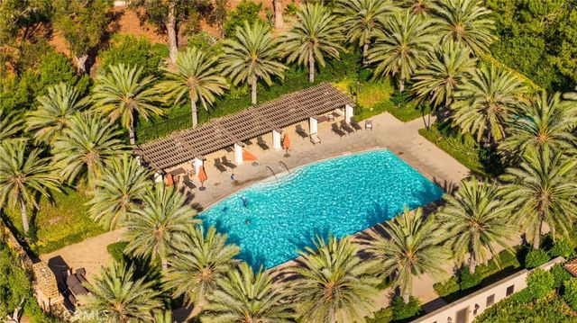 46 Shadybend, Irvine, CA 92602