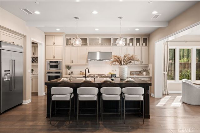 46 Shadybend, Irvine, CA 92602