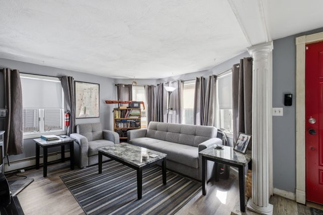 18 Melvin Ave, Lynn, MA 01902