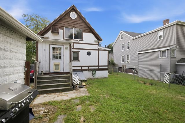 18 Melvin Ave, Lynn, MA 01902