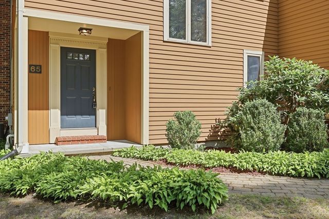 65 Bennett Street, Hudson, MA 01749