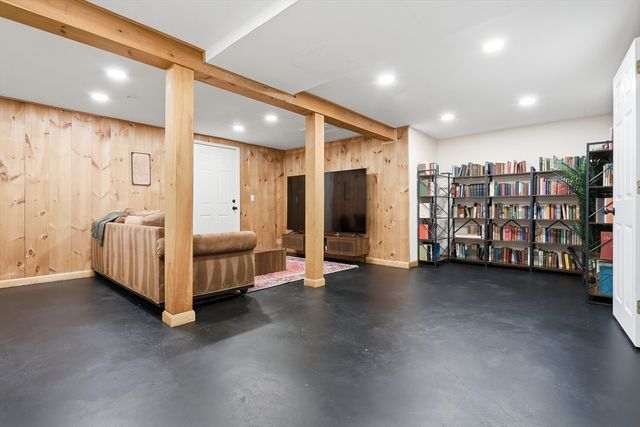 65 Bennett Street, Hudson, MA 01749