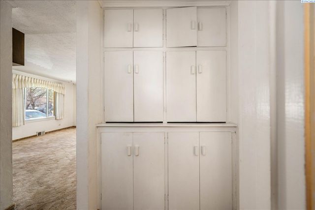 29 N Jean St., Kennewick, WA 99336