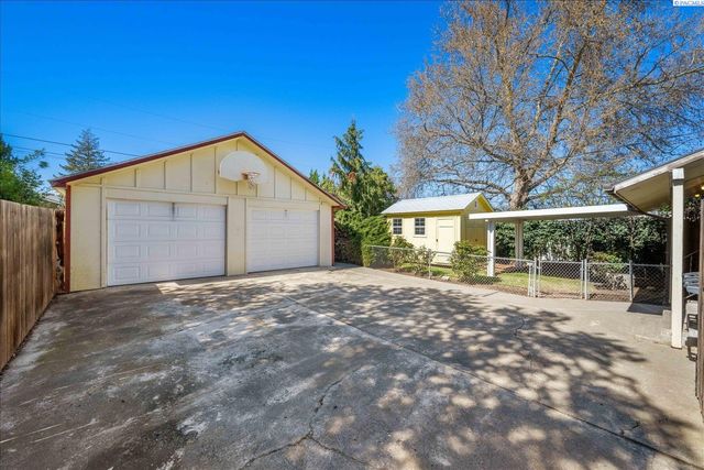 29 N Jean St., Kennewick, WA 99336