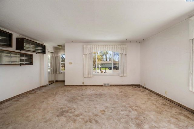 29 N Jean St., Kennewick, WA 99336