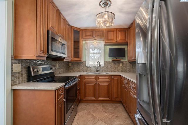 29 N Jean St., Kennewick, WA 99336