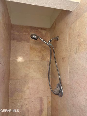 8916 Leo Street B, El Paso, TX 79904