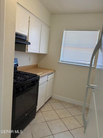 8916 Leo Street B, El Paso, TX 79904