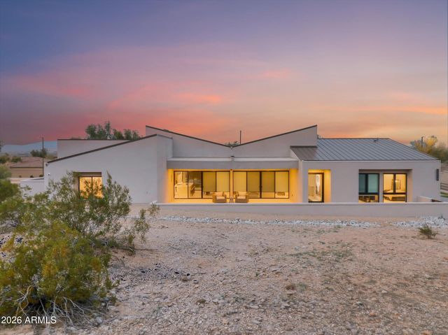 17934 W ESTES Way, Goodyear, AZ 85338