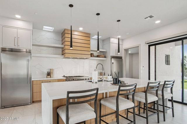 17934 W ESTES Way, Goodyear, AZ 85338