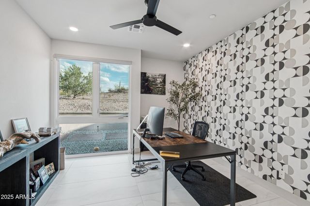 17934 W ESTES Way, Goodyear, AZ 85338