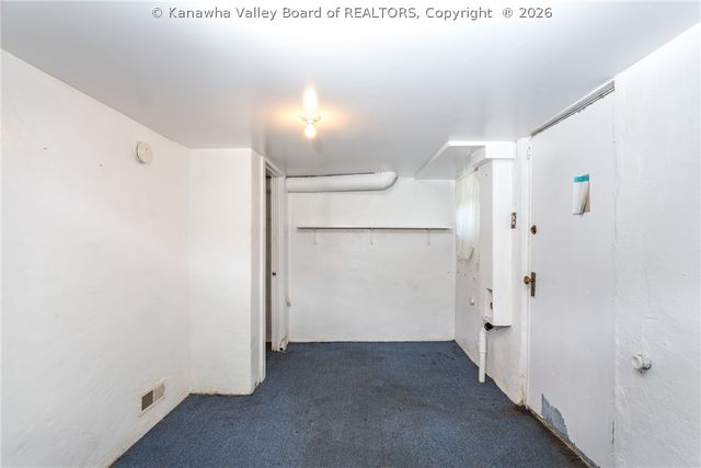 239 10th Avenue, South Charleston, WV 25303