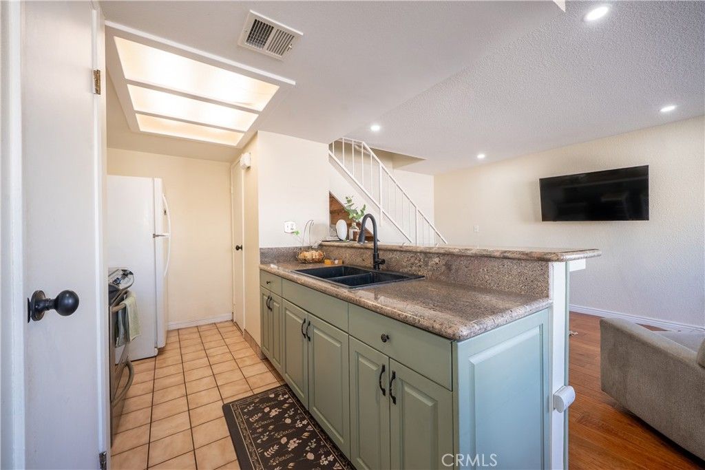 108 Stillman Way 3, Upland, CA 91786 — photo 5