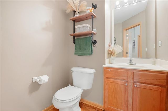 530 W Kristina Lane, Round Lake, IL 60073