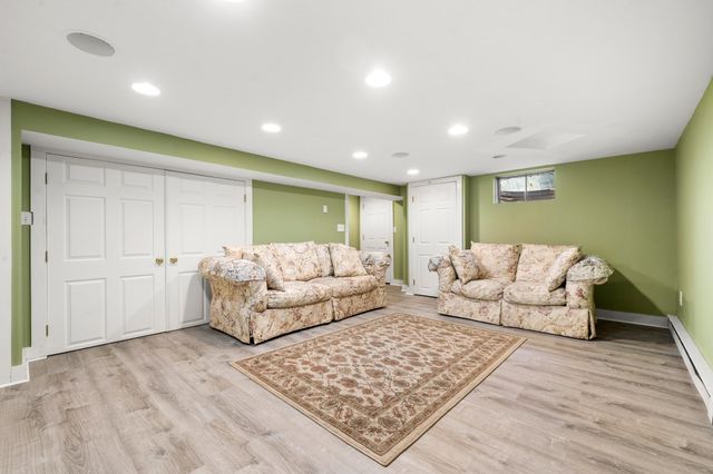 40 Washington Grn 40, Walpole, MA 02032