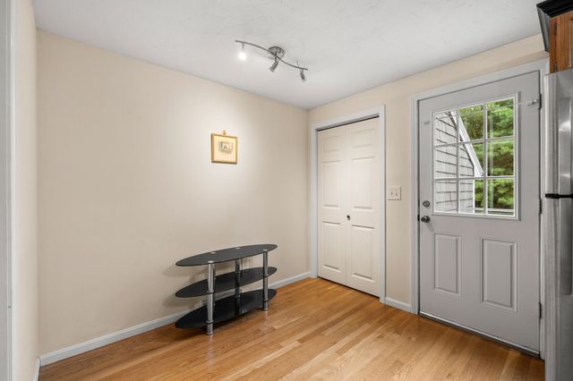 40 Washington Grn 40, Walpole, MA 02032