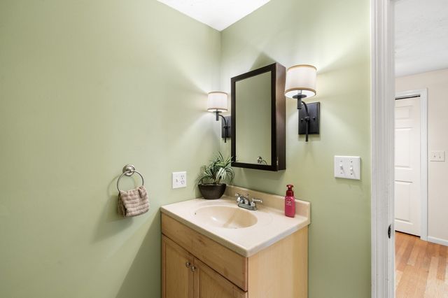 40 Washington Grn 40, Walpole, MA 02032