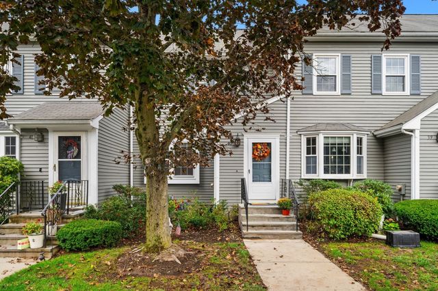 40 Washington Grn 40, Walpole, MA 02032