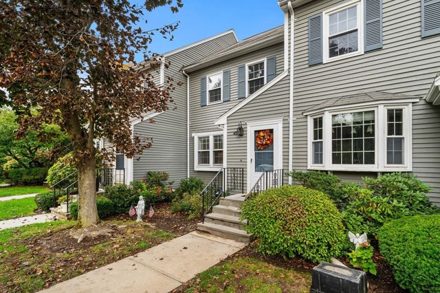 40 Washington Grn 40, Walpole, MA 02032