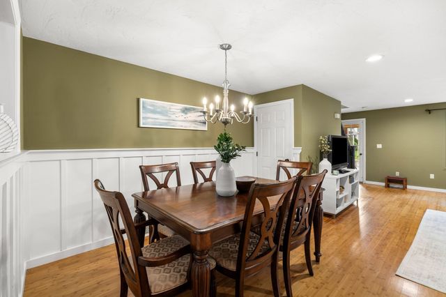 40 Washington Grn 40, Walpole, MA 02032
