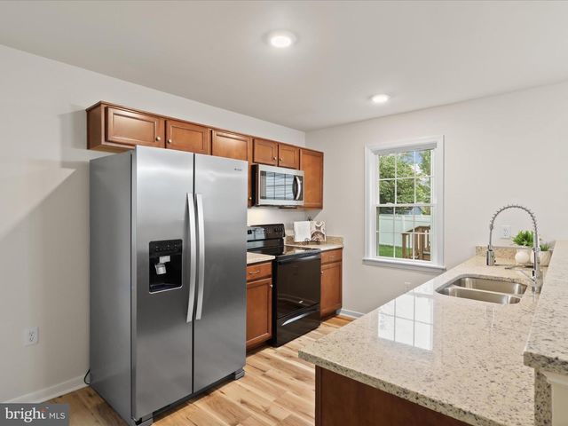 8509 ENGLESIDE ST, Alexandria, VA 22309