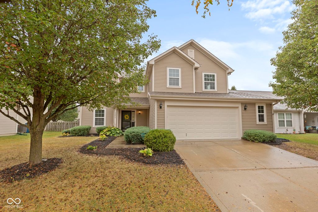 15215 Smarty Jones Drive, Noblesville, IN 46060