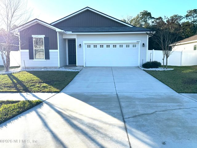 1062 PERSIMMON Drive, Middleburg, FL 32068