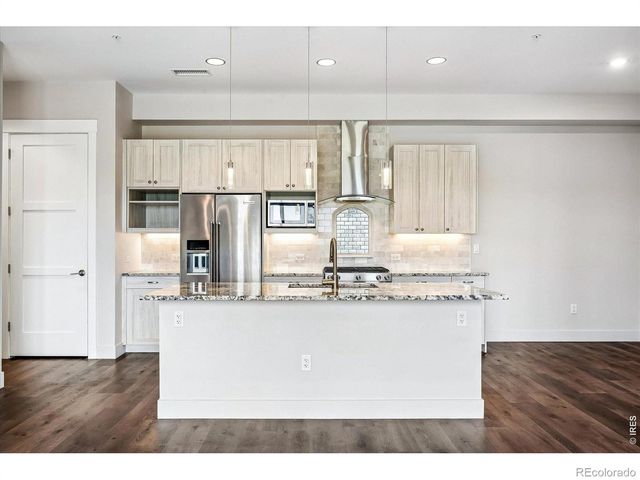 4885 S Monaco Street 207, Denver, CO 80237