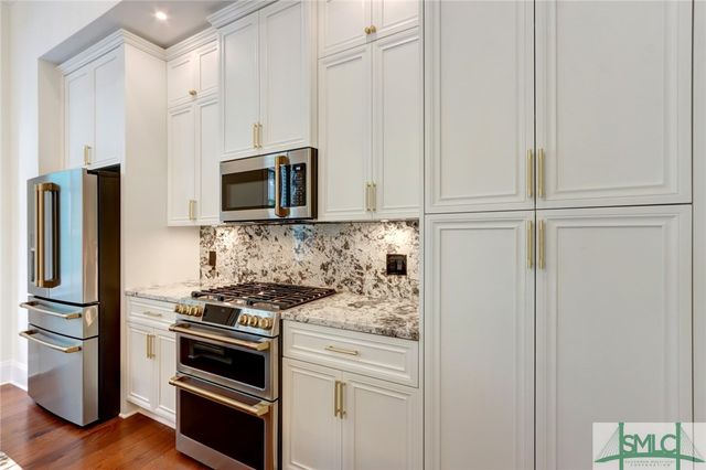 216 E Bolton Street, Savannah, GA 31401
