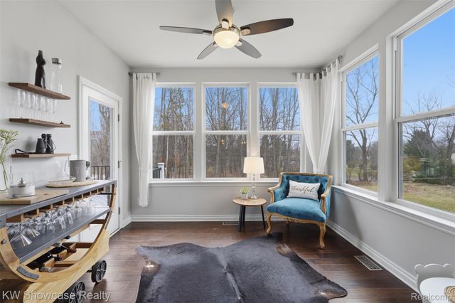 30253 MACINTOSH Lane, Lyon Charter Township, MI 48165