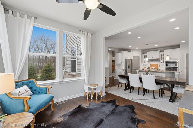 30253 MACINTOSH Lane, Lyon Charter Township, MI 48165