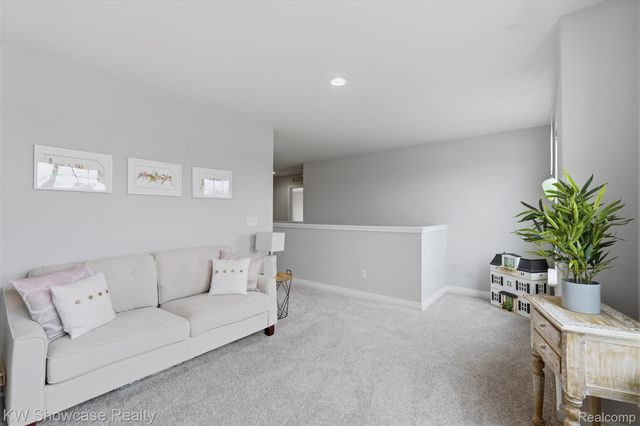 30253 MACINTOSH Lane, Lyon Charter Township, MI 48165