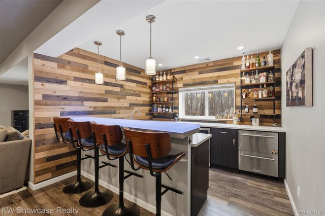 30253 MACINTOSH Lane, Lyon Charter Township, MI 48165