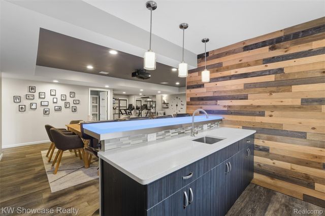 30253 MACINTOSH Lane, Lyon Charter Township, MI 48165