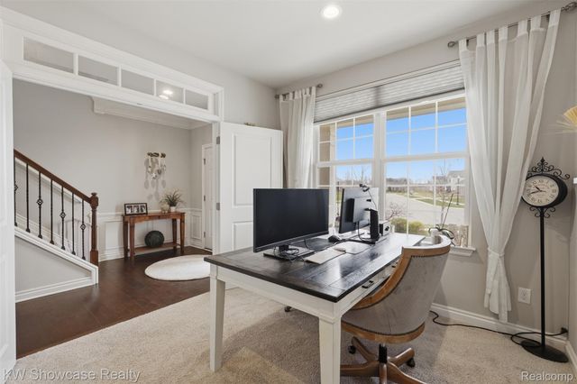 30253 MACINTOSH Lane, Lyon Charter Township, MI 48165