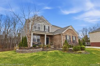 30253 MACINTOSH Lane, Lyon Charter Township, MI 48165