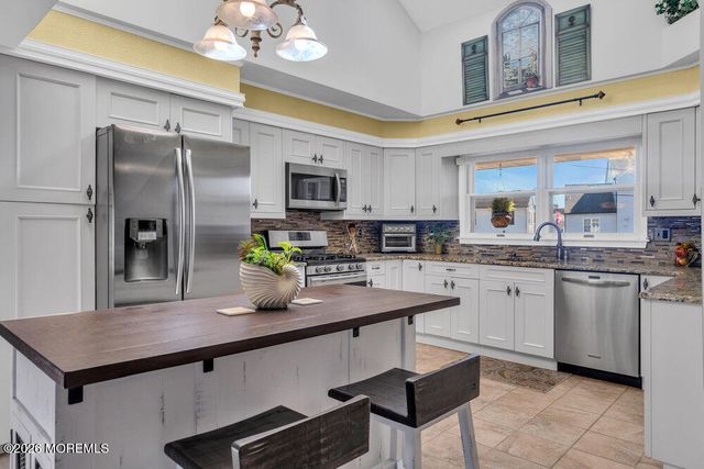 2111 Middle Avenue, Point Pleasant, NJ 08742