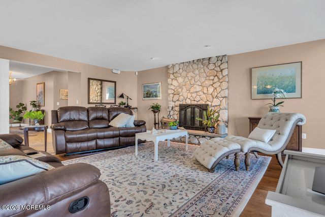 2111 Middle Avenue, Point Pleasant, NJ 08742