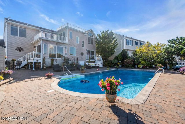 2111 Middle Avenue, Point Pleasant, NJ 08742