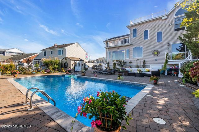 2111 Middle Avenue, Point Pleasant, NJ 08742