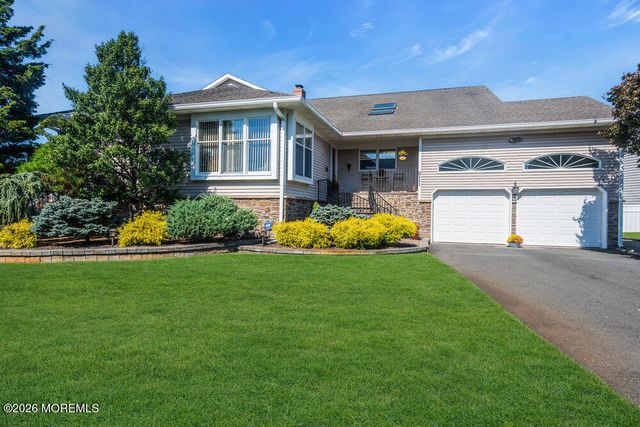 2111 Middle Avenue, Point Pleasant, NJ 08742