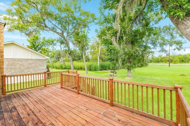 212 Briarcreek Street, Richwood, TX 77531