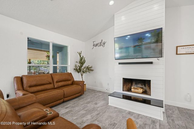 11360 Lark Sparrow Road, Weeki Wachee, FL 34614