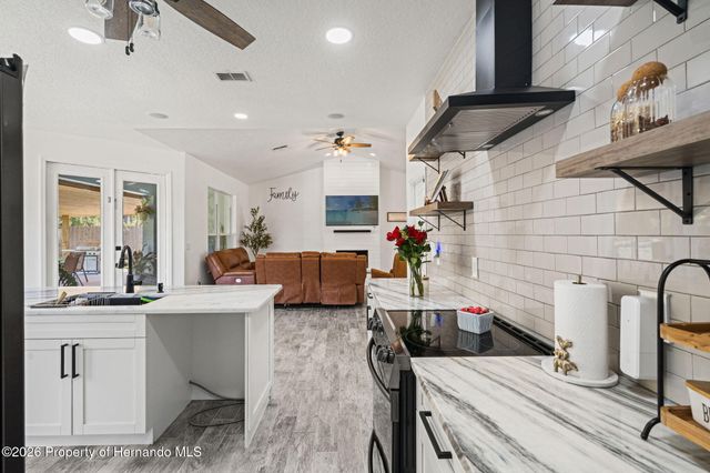 11360 Lark Sparrow Road, Weeki Wachee, FL 34614